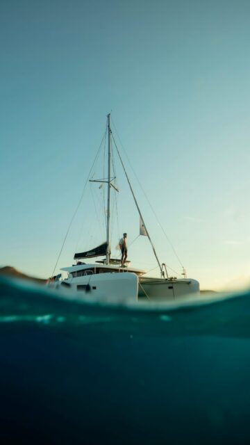 All you need from summer! ☀️
New friends, amazing locations, sailing at sunset, beautiful crystal clear water and cute islands in #greece 🇬🇷
Plan you @medsailors trip ⛵️
#greece #sailinggreece #greekisland #sailinglife