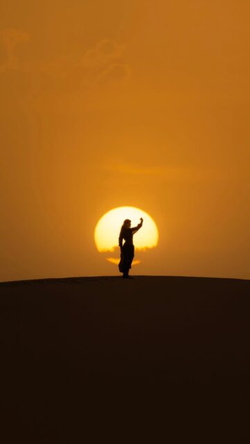 The magic of the Sahara desert 🥹
#saharadesert #sahara #morocco #merzouga